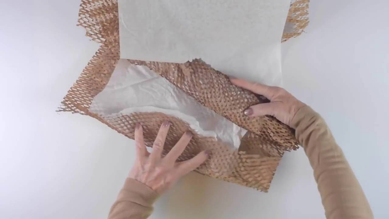 Návod, jak balit s dekorační výplní Geami WrapPak